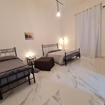 לינה וארוחת בוקר נאפולי Lumacors House מראה חיצוני תמונה