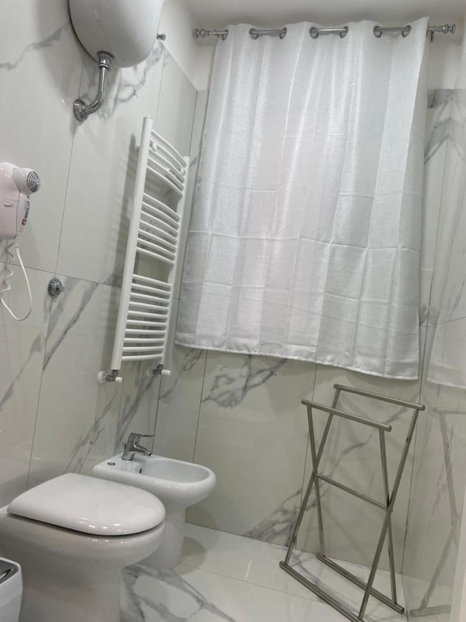 לינה וארוחת בוקר נאפולי Lumacors House מראה חיצוני תמונה