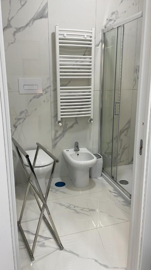 לינה וארוחת בוקר נאפולי Lumacors House מראה חיצוני תמונה