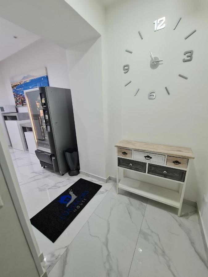 לינה וארוחת בוקר נאפולי Lumacors House מראה חיצוני תמונה