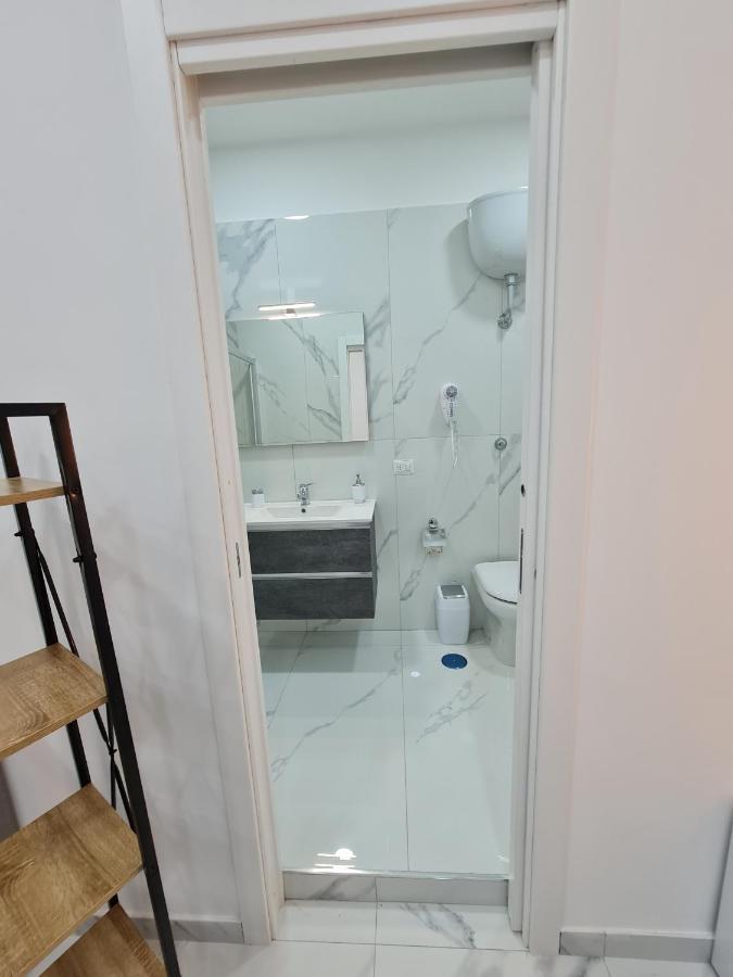 לינה וארוחת בוקר נאפולי Lumacors House מראה חיצוני תמונה