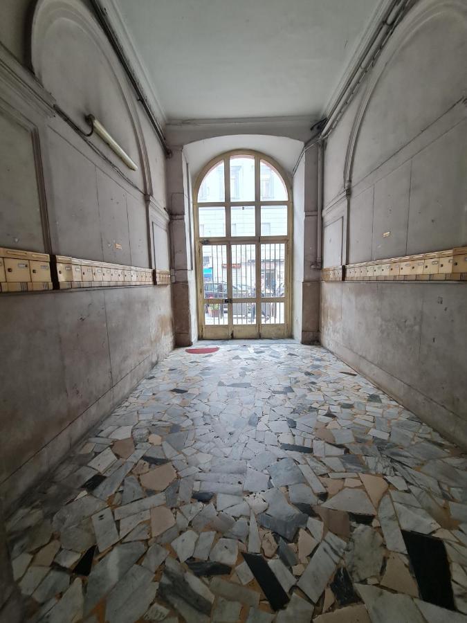 לינה וארוחת בוקר נאפולי Lumacors House מראה חיצוני תמונה